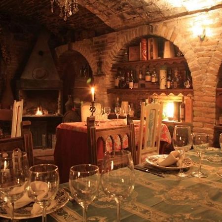 Apartamentos Alcoba De Baco Барбастро Экстерьер фото