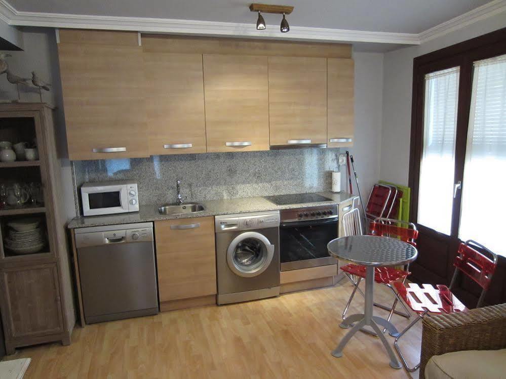 Apartamentos Alcoba De Baco Барбастро Экстерьер фото